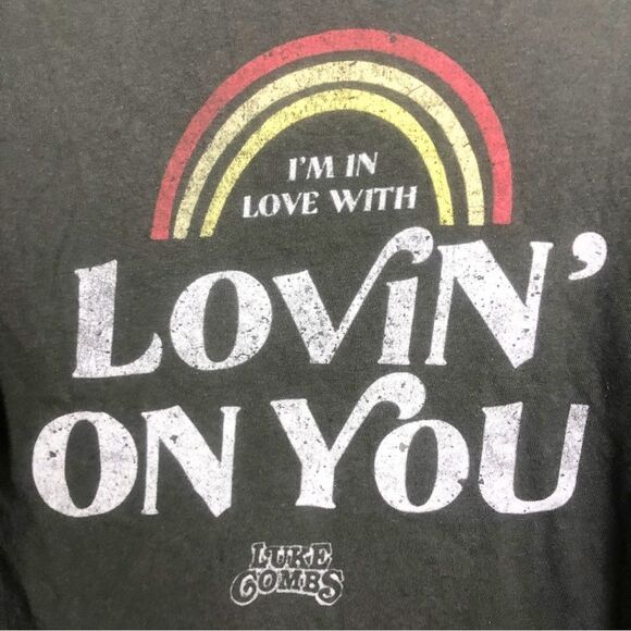 LUKE COMBS | Official Merch I’m In Love With Lovin On You Tee Women’s Size Large - Picture 3 of 6